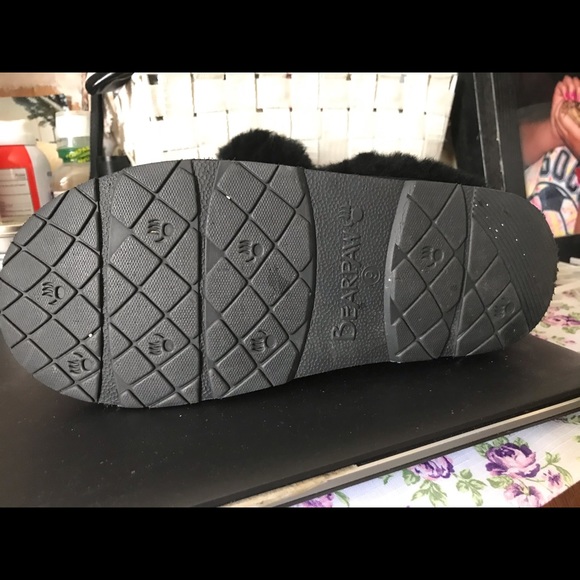 Bear Paw Black Slippers Size 9 Woman’s - Picture 10 of 10